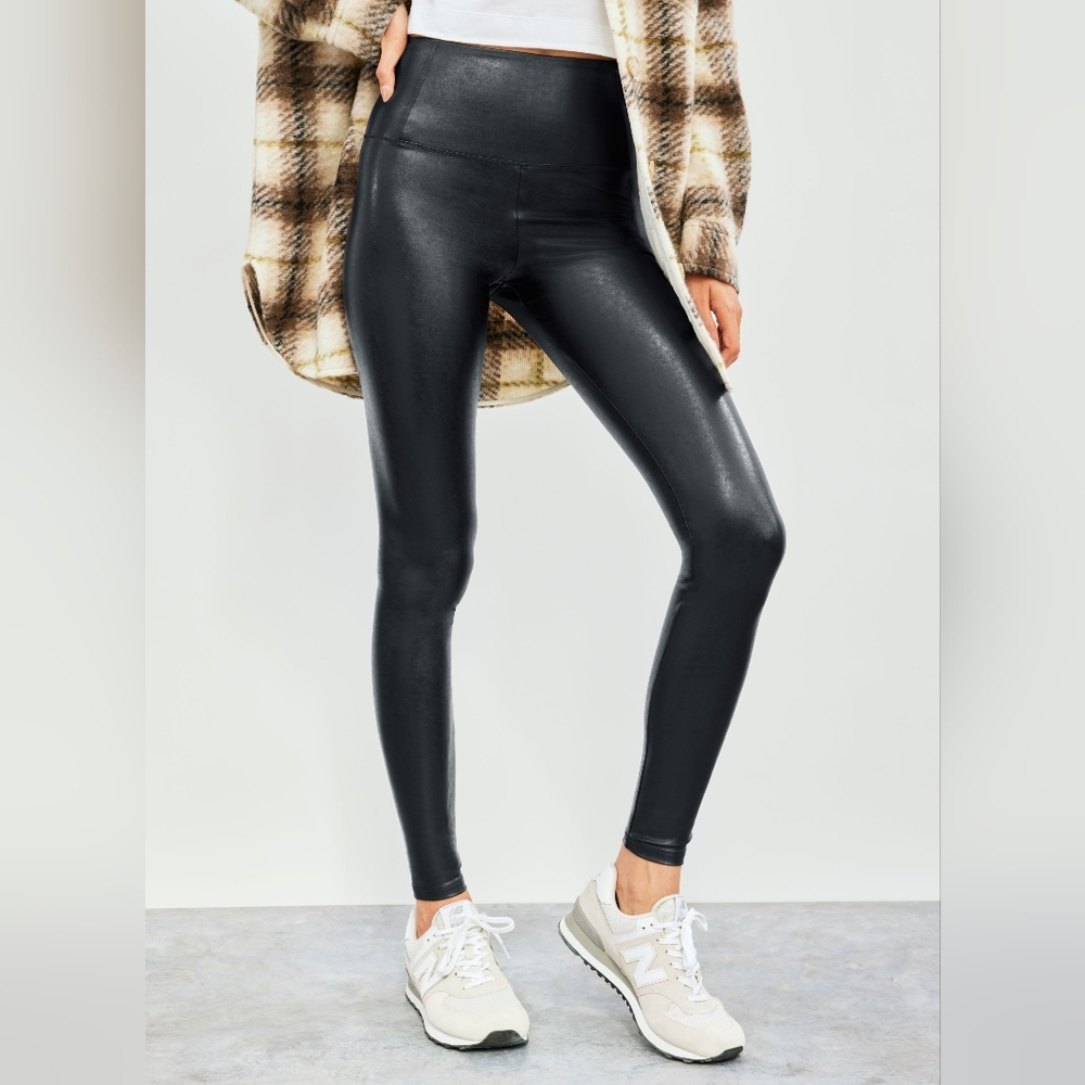 Wilfred Free Daria High Waisted Black Faux Leather Leggings NWOT
